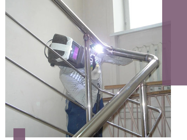 Монтаж перил и ограждений качественно в Костомукше