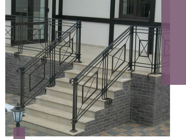 Перила для крыльца в Костомукше — монтаж, изготовление и установка