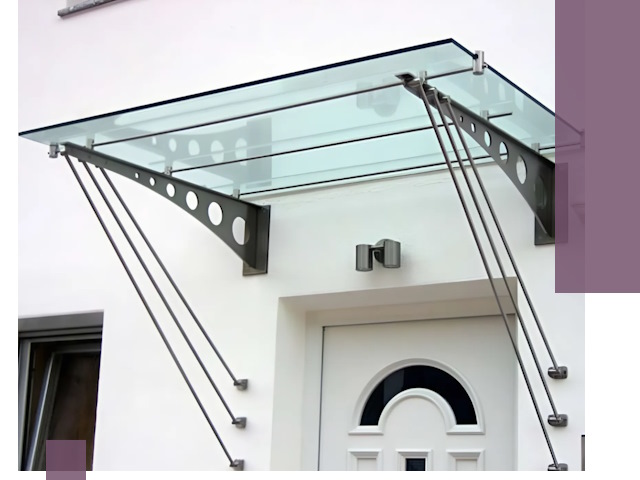 Козырьки над входом под ключ в Костомукше — изготовление и монтаж