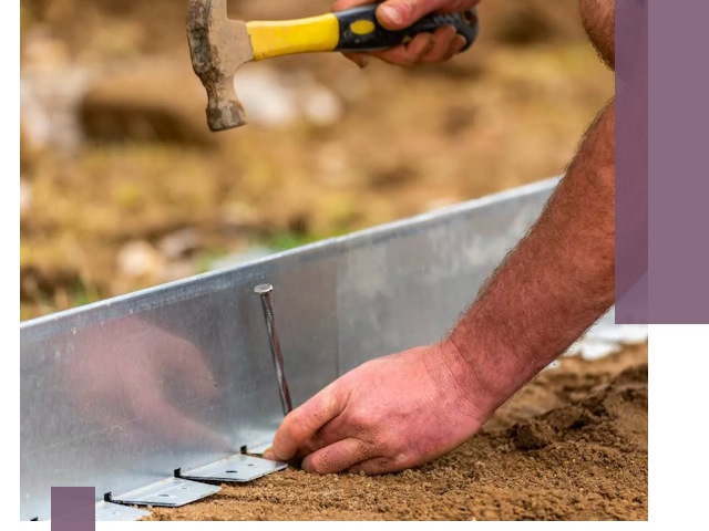 Монтаж металлических бордюров в Костомукше быстро и качественно